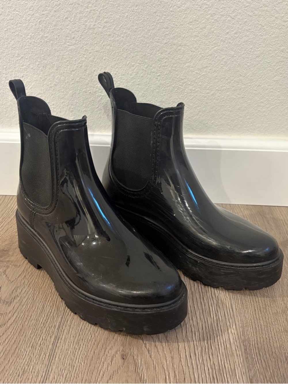 Women's Black Platform Chelsea Rain Boots chunky platform